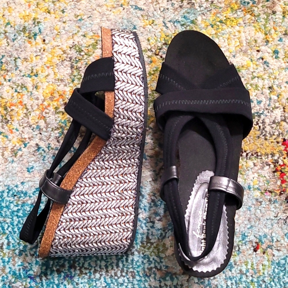 SILVER AND BLACK PLATFORM SANDALS